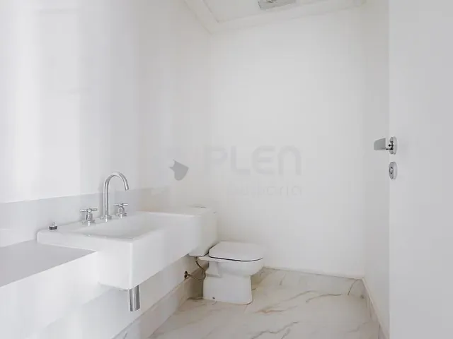 Apartamento 4 quartos e 6 banheiros, à venda, no bairro Higienópolis em São Paulo