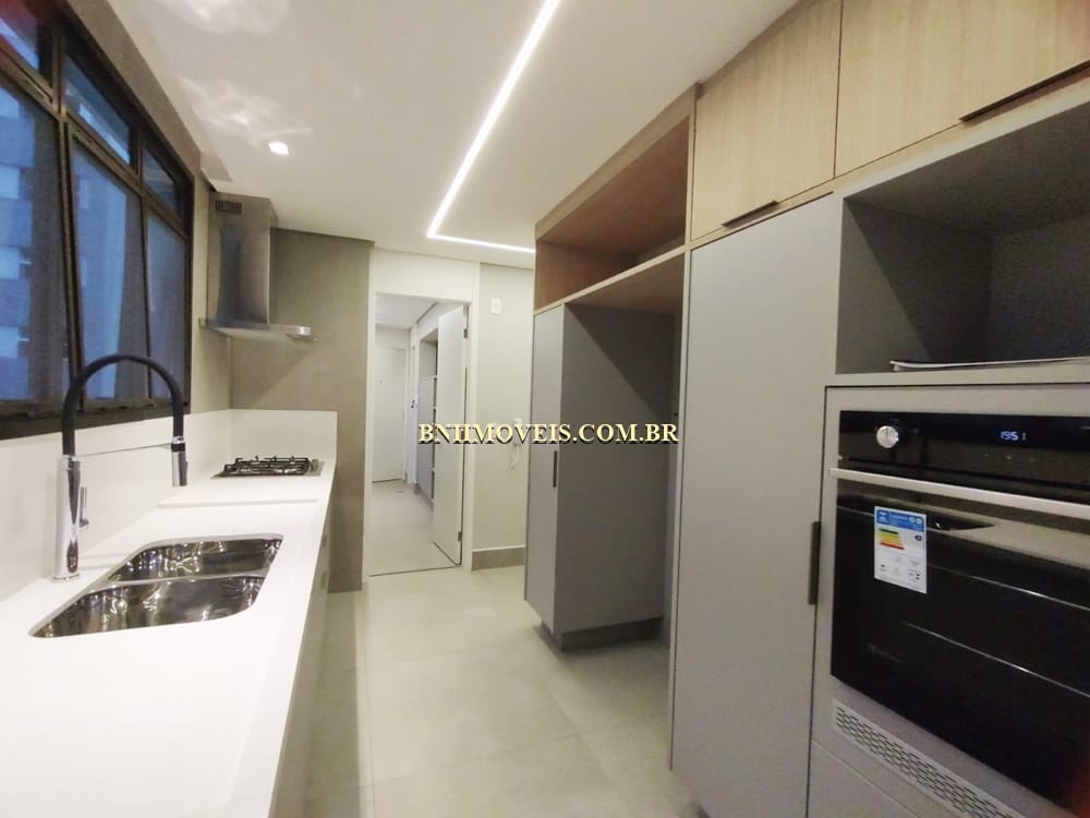 Apartamento, 3 quartos, 190 m² - Foto 2