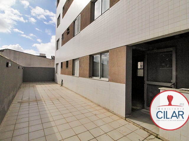 Apartamento 2 quartos e 2 banheiros, para alugar, no bairro Ahú em Curitiba