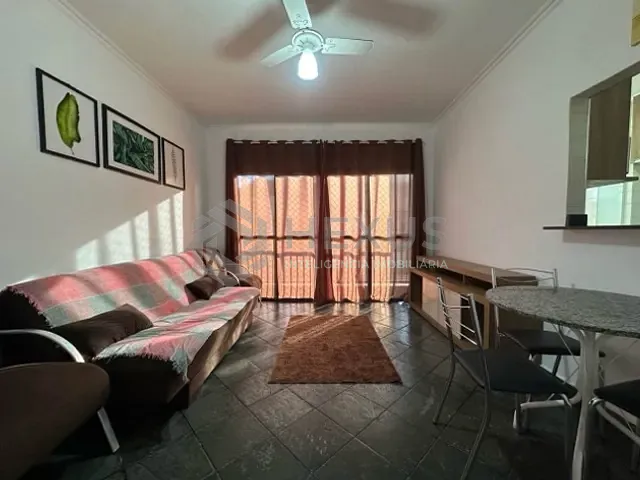 Apartamento 2 quartos e 1 banheiro, à venda ou para alugar, no bairro Enseada em Rua Dois de Junho