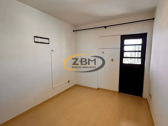 Apartamento com 106m² 3 quartos e 1 banheiro, para alugar, no bairro Centro em Londrina