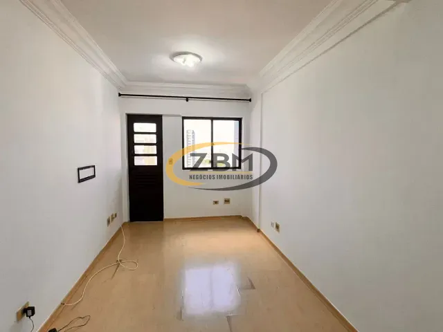 Apartamento com 106m² 3 quartos e 1 banheiro, para alugar, no bairro Centro em Londrina