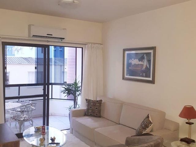 Apartamento com 145m² 2 quartos e 2 banheiros, à venda, no bairro Centro em Balneário Camboriú