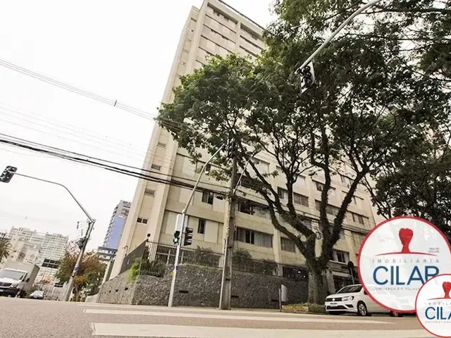 Apartamento 4 quartos e 2 banheiros, para alugar, no bairro Água Verde em Curitiba
