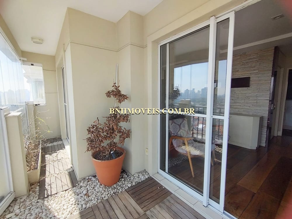 Apartamento para alugar com 3 quartos, 120m² - Foto 2