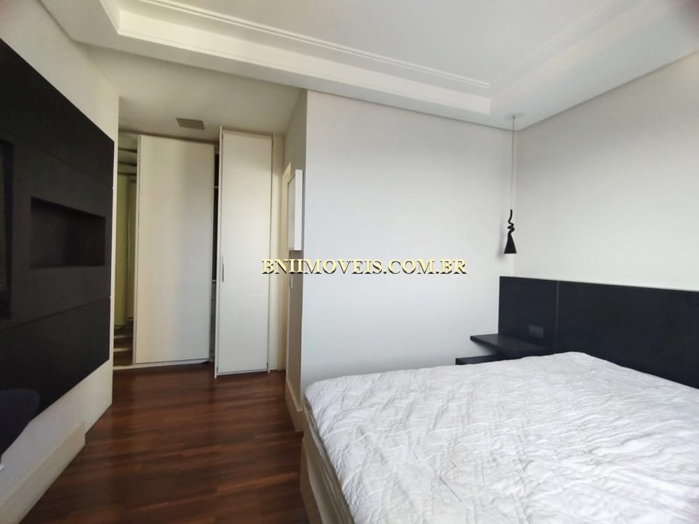 Apartamento para alugar com 3 quartos, 120m² - Foto 12