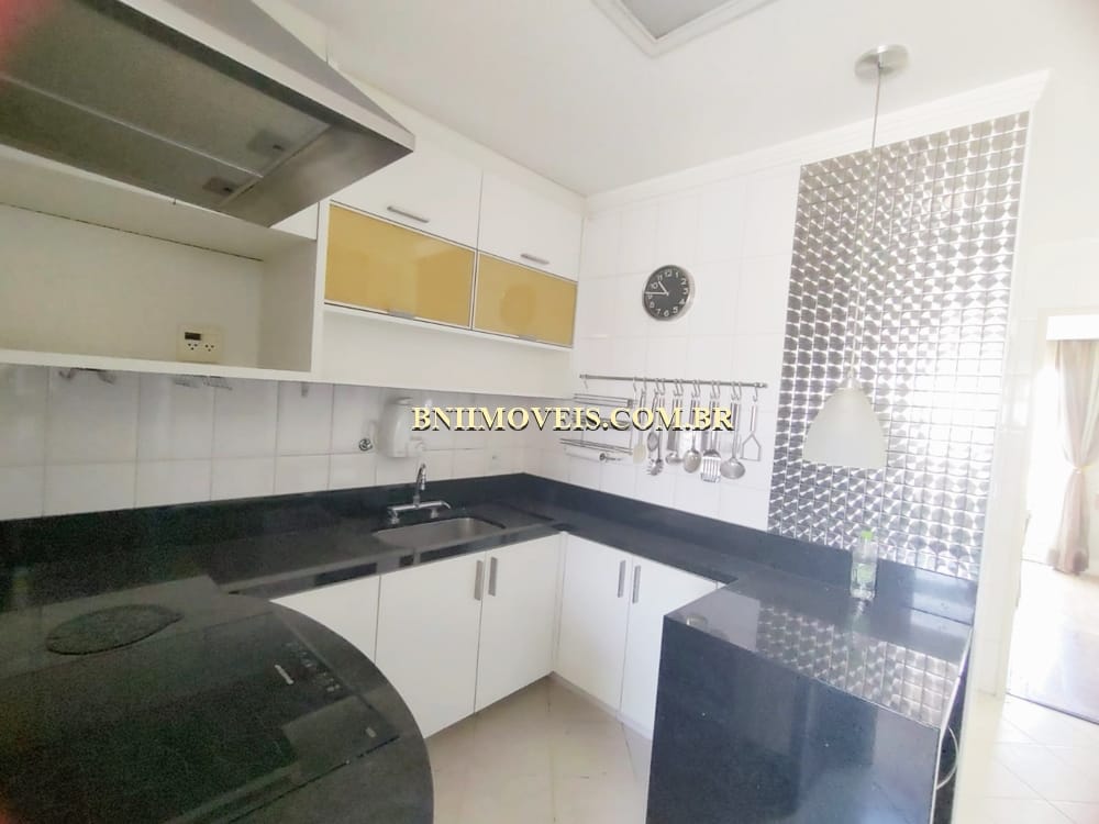 Apartamento para alugar com 3 quartos, 120m² - Foto 9