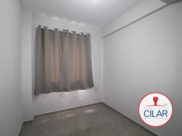 Apartamento 1 quarto e 1 banheiro, para alugar, no bairro Centro em Curitiba
