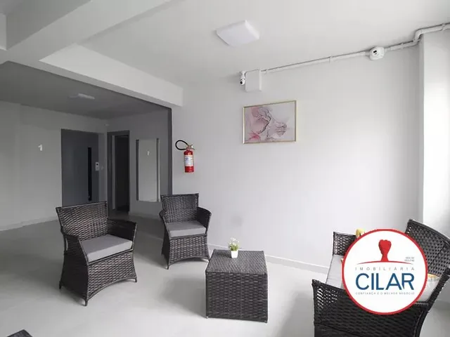 Apartamento 1 quarto e 1 banheiro, para alugar, no bairro Centro em Curitiba