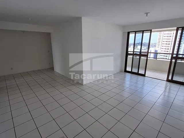 Apartamento 4 quartos e 4 banheiros, à venda, no bairro Casa Forte em Recife