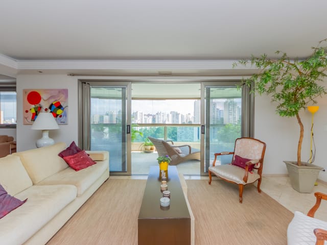 Foto do Apartamento - Apartamento tipo para venda em Vila Andrade com 4 quartos, sendo 4 suítes, 228m² | Lares e Andares Imóveis