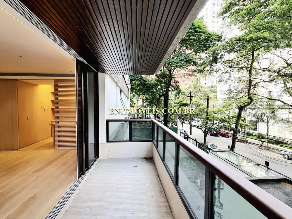 Apartamento, 3 quartos, 212 m² - Foto 1