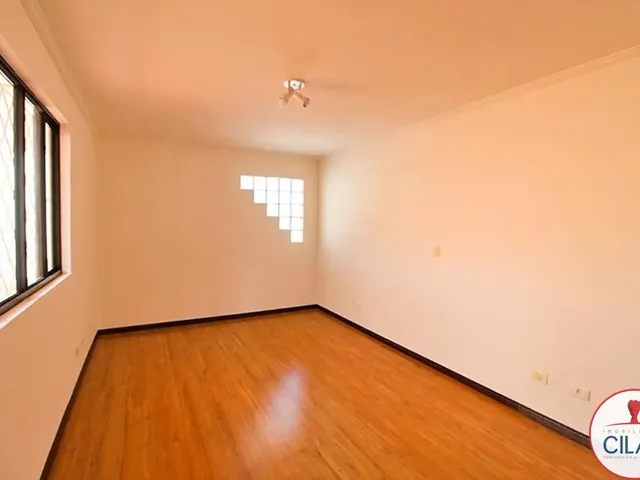 Apartamento 2 quartos e 2 banheiros, para alugar, no bairro Rebouças em Curitiba