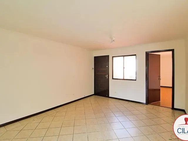 Apartamento 2 quartos e 2 banheiros, para alugar, no bairro Rebouças em Curitiba