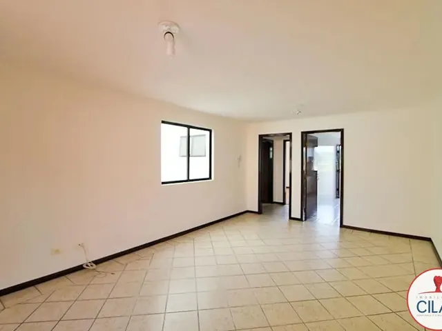 Apartamento 2 quartos e 2 banheiros, para alugar, no bairro Rebouças em Curitiba