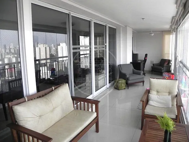 Apartamento com 182m² 3 quartos e 4 banheiros, à venda, no bairro Vila Suzana em São Paulo