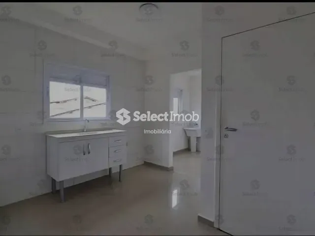 Apartamento com 48m² 2 quartos e 1 banheiro, à venda, no bairro Vila Eldízia em Santo André