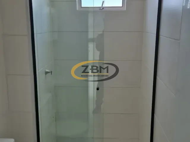 Apartamento 2 quartos e 1 banheiro, à venda, no bairro Jardim Maria Celina em Londrina