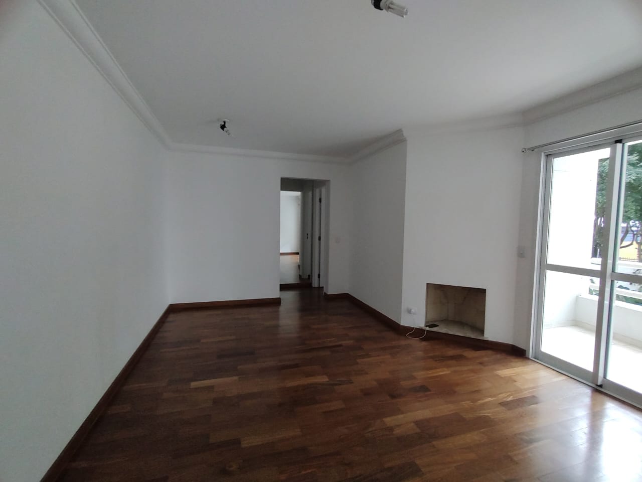 Apartamento à venda e aluguel com 2 quartos, 74m² - Foto 2