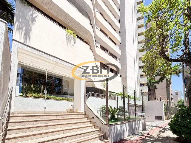 Apartamento com 303m² 2 quartos e 4 banheiros, à venda, no bairro Centro em Londrina