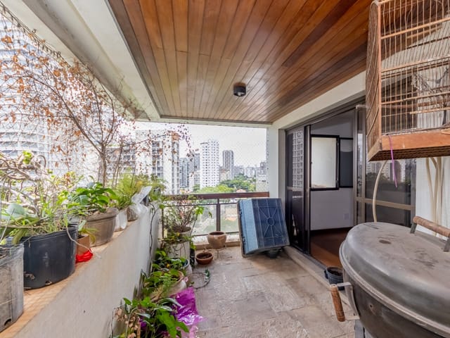 Foto do Apartamento - Apartamento tipo para venda em Campo Belo com 4 quartos, sendo 2 suítes, 209m² | Lares e Andares Imóveis