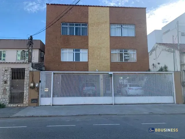 Apartamento 3 quartos e 2 banheiros, para alugar, no bairro Centro em Campos dos Goytacazes