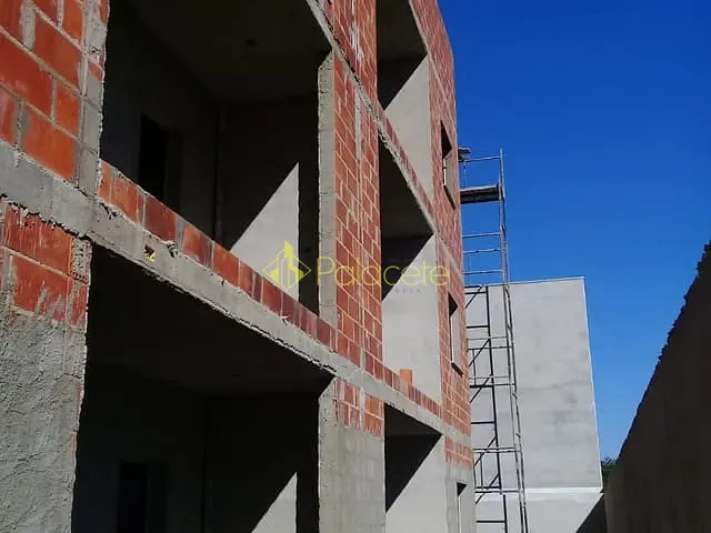 Apartamento 2 quartos e 1 banheiro, à venda, no bairro Jardim Padre Rodolfo em Pindamonhangaba