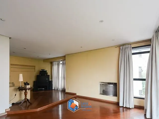 Apartamento com 160m² 4 quartos e 5 banheiros, à venda, no bairro Vila Suzana em São Paulo