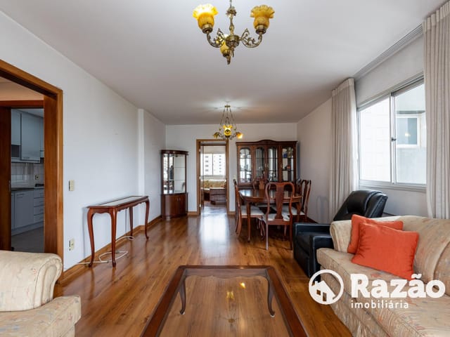 Apartamento 3 quartos e 2 banheiros, à venda, no bairro Água Verde em Curitiba