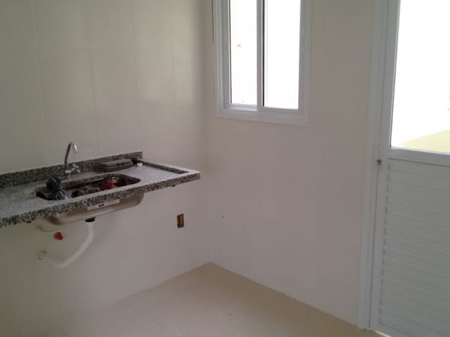 Apartamento 2 quartos e 1 banheiro, à venda, no bairro Jardim Padre Rodolfo em Pindamonhangaba
