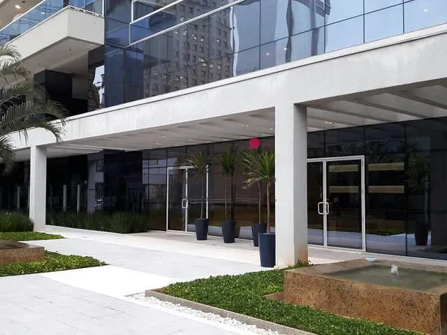 Apartamento 1 quarto e 1 banheiro, à venda ou para alugar, no bairro Vila Olímpia em São Paulo