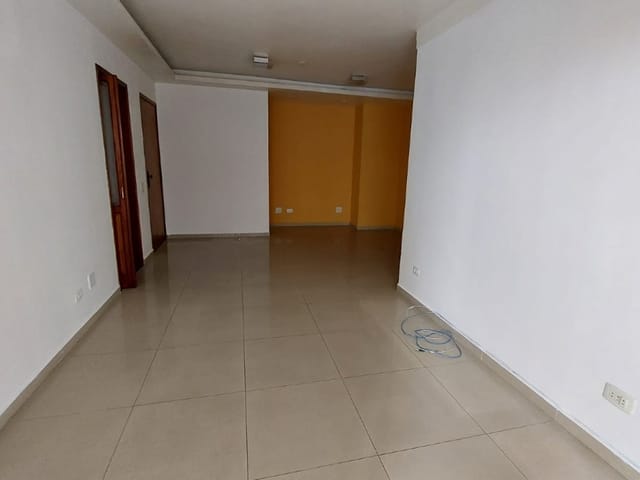 Foto do Apartamento - Apartamento para venda em Chácara Inglesa com 3 quartos, sendo 1 suíte , 98m² | Lares e Andares Imóveis