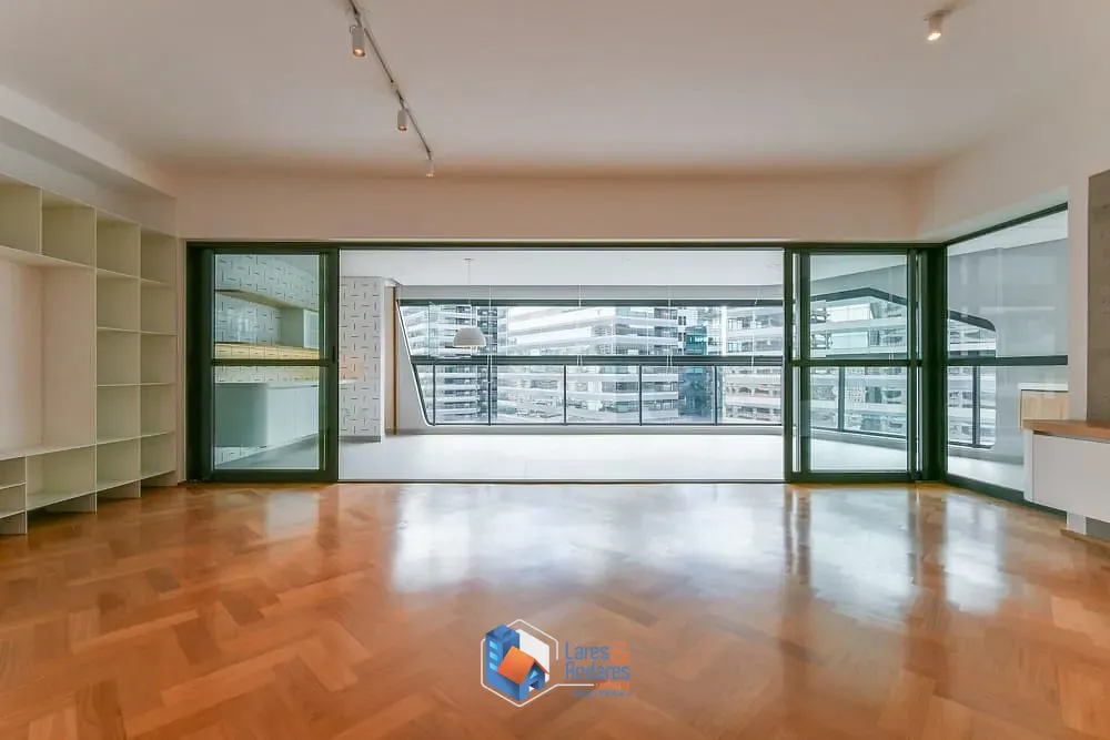 Apartamento, 3 quartos, 196 m² - Foto 1