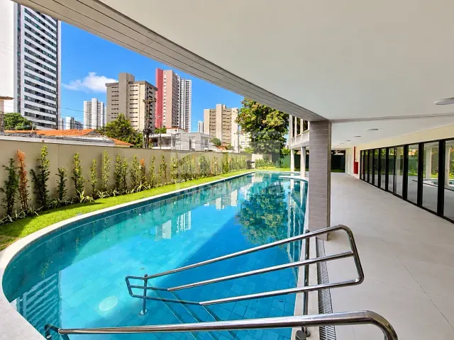 Apartamento 4 quartos e 2 banheiros, à venda, no bairro Madalena em Recife