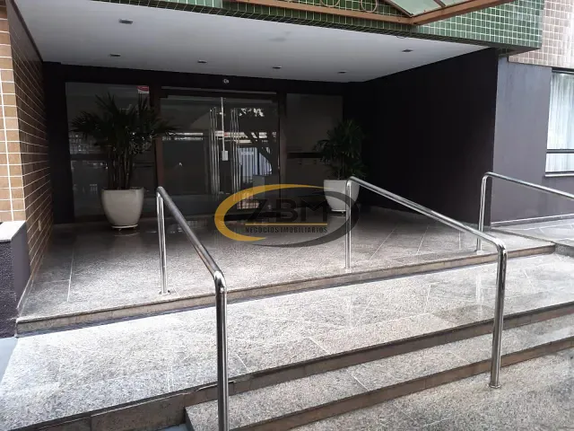 Apartamento com 121m² 2 quartos e 2 banheiros, à venda ou para alugar, no bairro Centro em Londrina