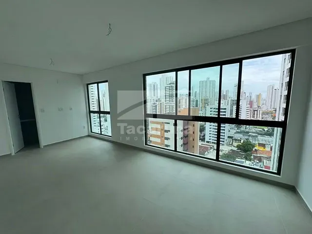 Apartamento 1 quarto e 1 banheiro, à venda, no bairro Torre em Recife