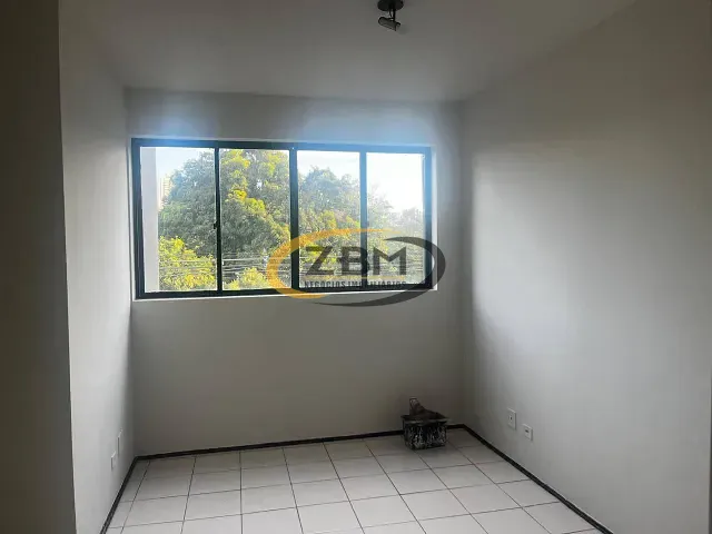 Apartamento com 76m² 3 quartos e 1 banheiro, para alugar, no bairro Cláudia em Londrina