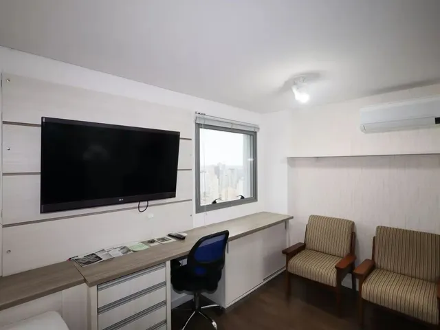Apartamento 1 quarto e 1 banheiro, à venda, no bairro Centro em Curitiba