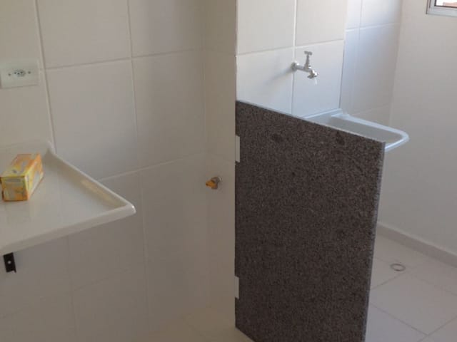 Apartamento 2 quartos e 1 banheiro, à venda, no bairro Residencial e Comercial Cidade Morumbi em Pindamonhangaba
