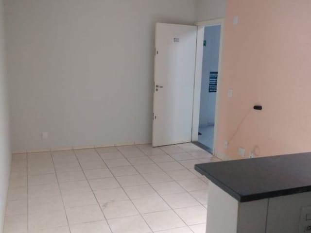 Foto do Apartamento - Apartamento com 2 dormitórios à venda, 49 m² por R$ 150.000,00 - Conjunto Guanabara - Uberaba/MG | ZUCATO IMOBILIARIA LTDA
