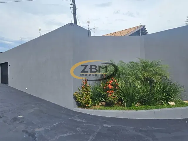 Casa com 325m² 2 quartos e 2 banheiros, à venda ou para alugar, no bairro Esperança em Londrina