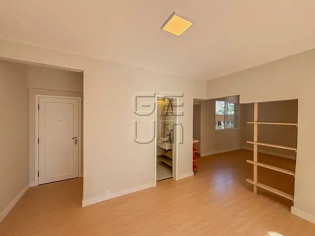 Apartamento com 220m² 3 quartos e 5 banheiros, à venda, no bairro Centro em Londrina