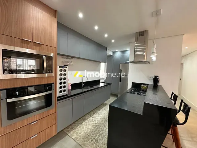 Apartamento 2 quartos e 3 banheiros, para alugar, no bairro Cambuí em Campinas