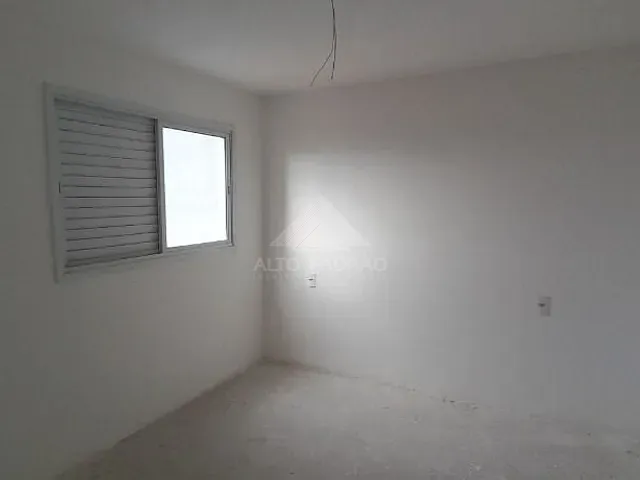 Apartamento 2 quartos e 2 banheiros, à venda, no bairro Vila Nossa Senhora das Vitórias em Mauá