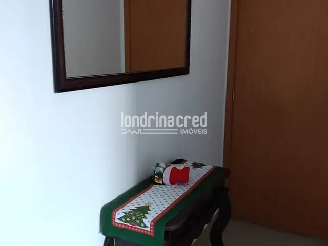 Apartamento à venda, no bairro Conjunto Habitacional Doutor Farid Libos em Londrina