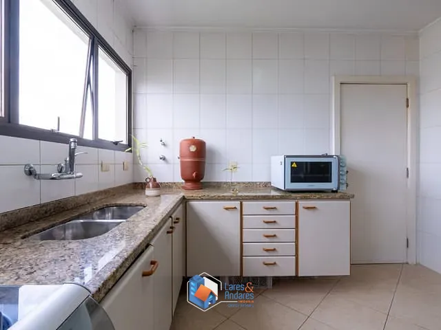 Apartamento com 200m² 4 quartos e 5 banheiros, à venda, no bairro Vila Andrade em São Paulo