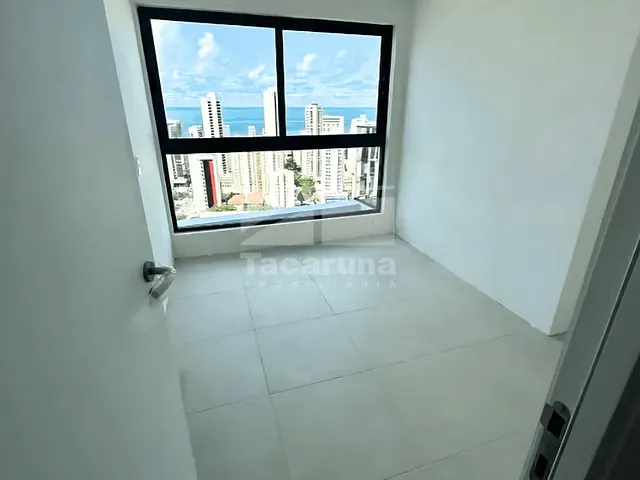 Apartamento 3 quartos e 1 banheiro, à venda, no bairro Boa Viagem em Recife