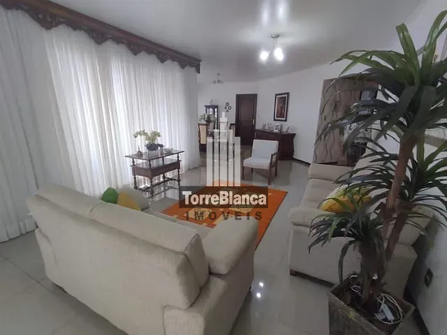 Apartamento com 406m² 4 quartos e 5 banheiros, à venda, no bairro Centro em Ponta Grossa