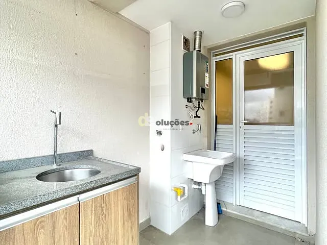 Apartamento 2 quartos e 2 banheiros, à venda ou para alugar, no bairro Vila Ipojuca em São Paulo