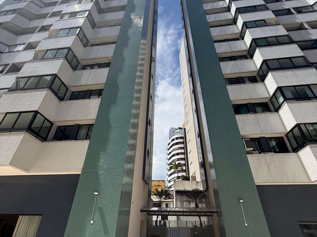 Apartamento com 87m² 3 quartos e 2 banheiros, à venda, no bairro Pituba em Salvador